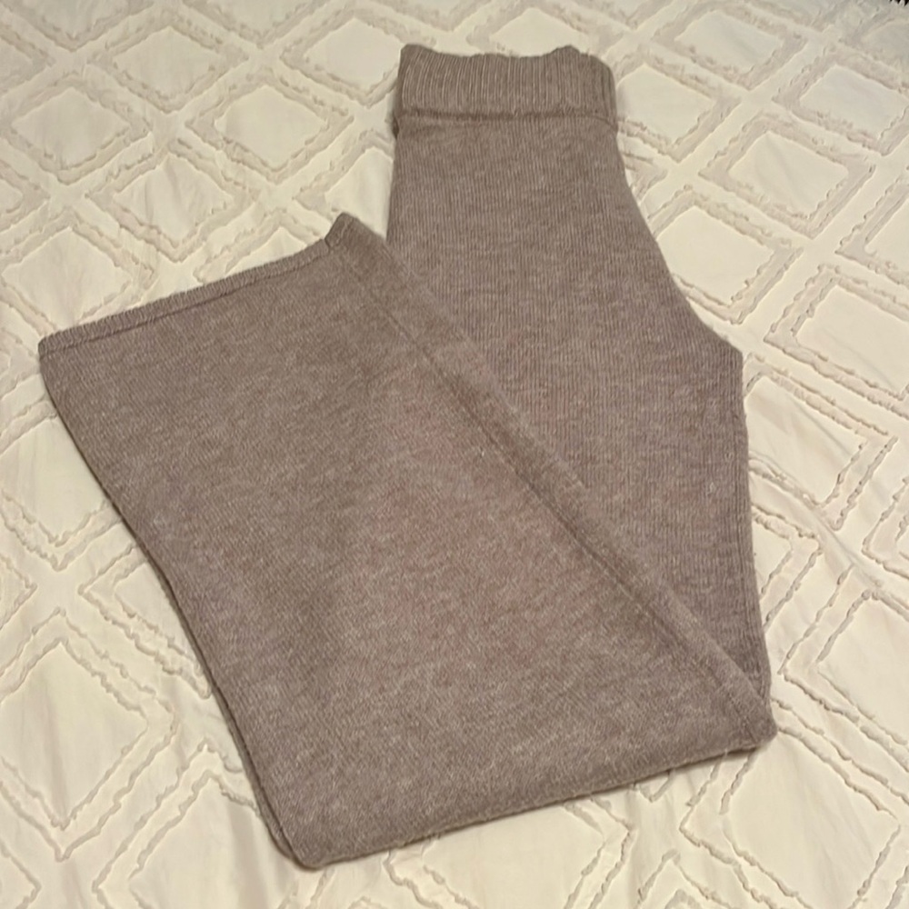 Gilly Hicks wide leg pants